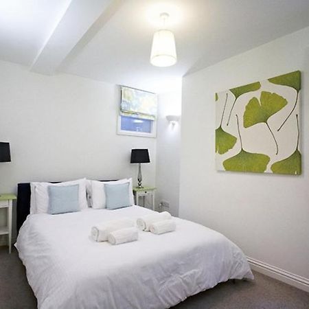 The Courtyard Apartments No.8 Bath Luaran gambar